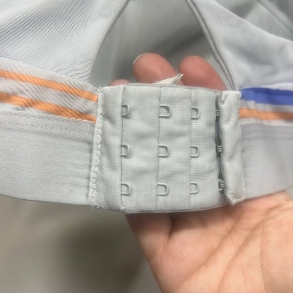 Brooks Womens Striped Racerback Sports Bra With Adjustable Straps & Hook Closure - Picture 4 of 8